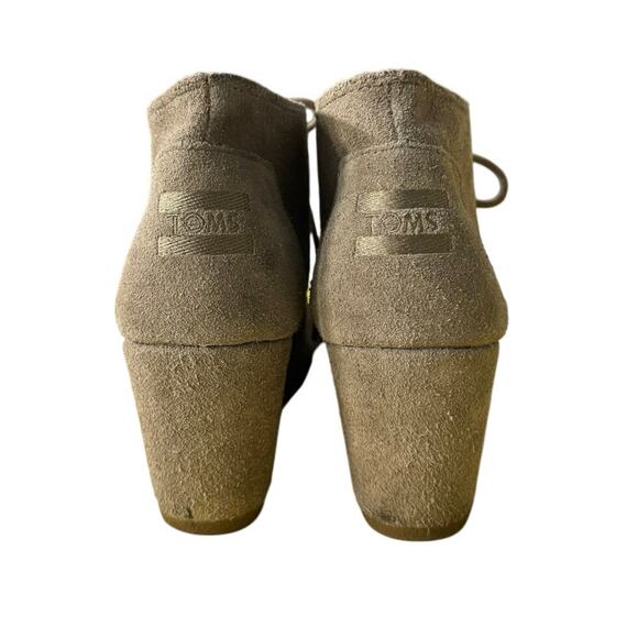 TOMS Suede Lace-Up Wedge Booties Taupe Ankle Boots Women’s Size 9.5 - Picture 4 of 5
